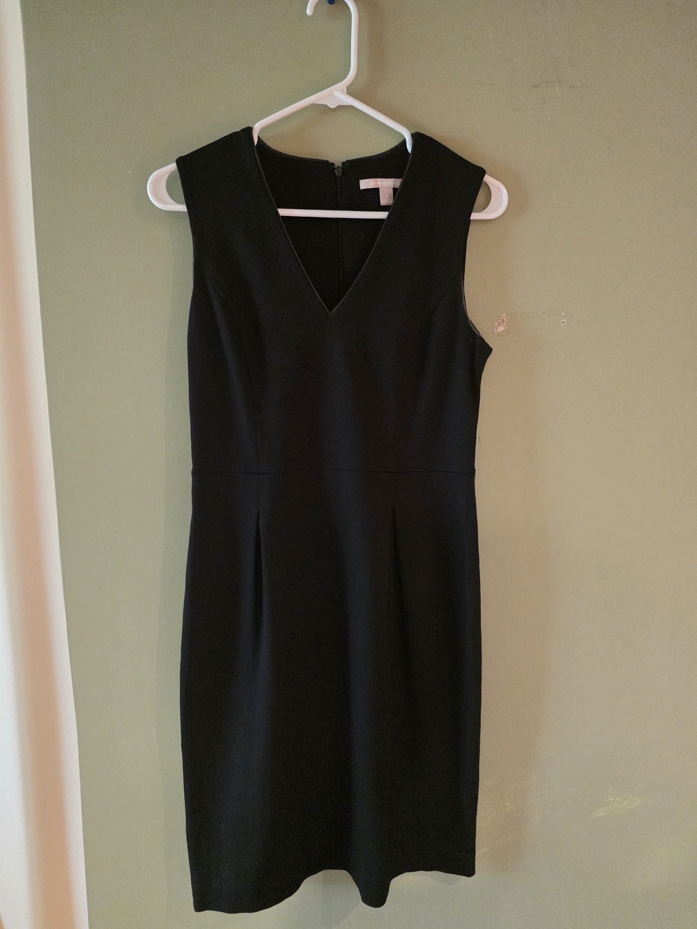 Banana Republic Black V-Neck Sheath Dress